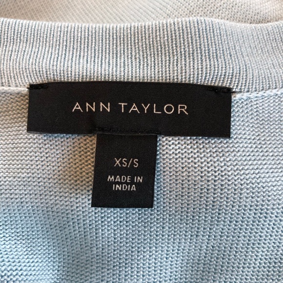 Ann Taylor Black Label V-neck Poncho.  Light Blue.  Size XS/S - Picture 4 of 10